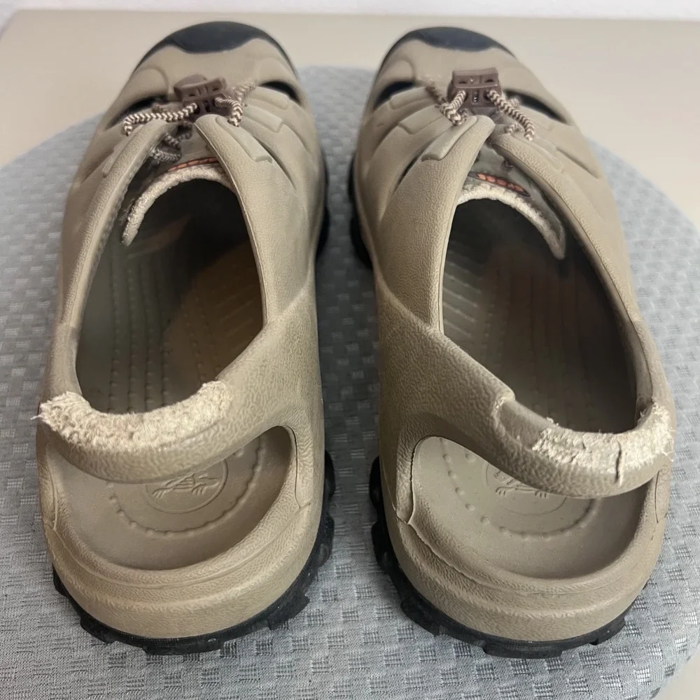 Crocs Bite Trailbreaker Sandals Womens 10 Or Mens 8 Water Hiking Shoes Outdoor